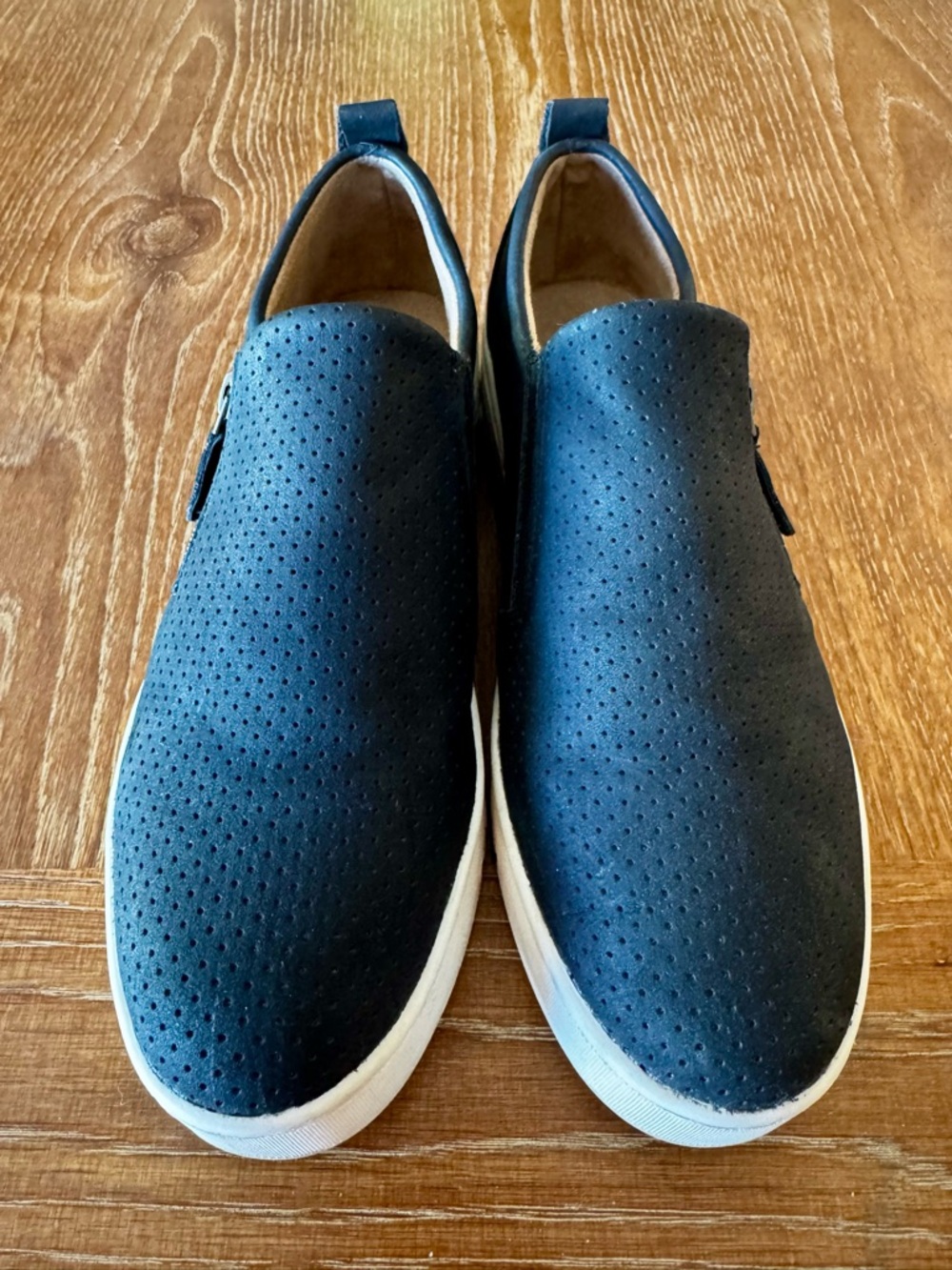 Cushionaire black Nissa slip on sneakers 8M - Picture 6 of 13